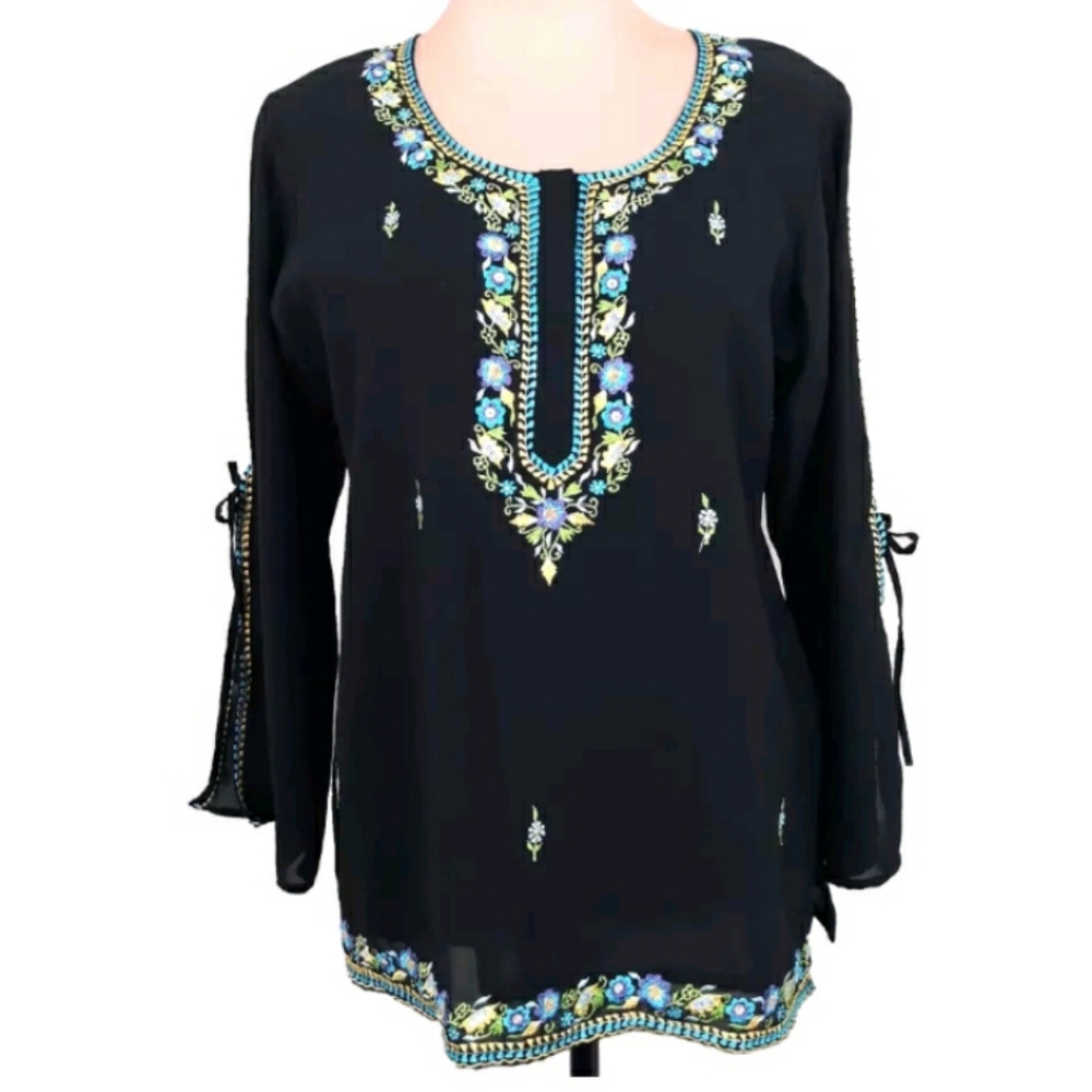 Haute Stuff Embellished Embroidered Blouse Women's Size XXL Split Flare Sleeves